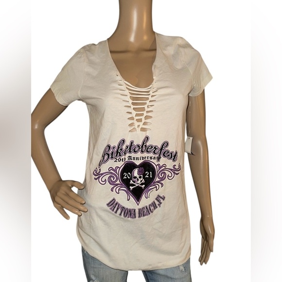 White Biketoberfest Graphic Women's Top size large - Picture 1 of 7
